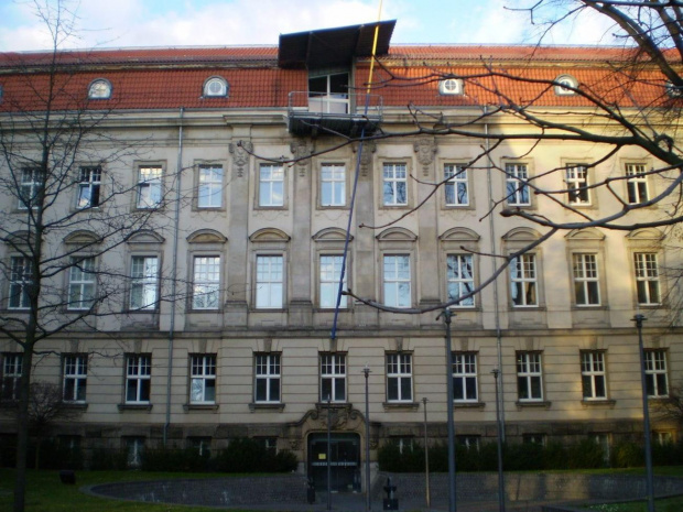 86. Biblioteka Uniwersytetu Europejskiego Viadrina we Frankfurcie nad Odrą (Europa-Universität Viadrina Frankfurt an der Oder).