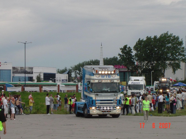 #Kraków2007 #ciężarówki #motocykle #country #AlaBoncol #MariuszKalaga #Luciano #LongBob