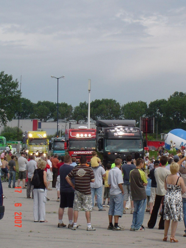 #Kraków2007 #ciężarówki #motocykle #country #AlaBoncol #MariuszKalaga #Luciano #LongBob