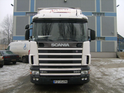 SCANIA 124L 360 KM