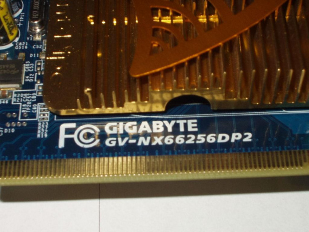 NVidia GeForce 6600 Turbo Force - 256mb/128bit . Taktowanie w 3D - rdzeń 400MHz , pamięć 800MHz #Karta