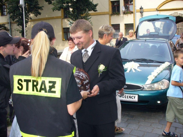 Brama weselna u Druhny Beaty Miszkiewicz i Druha Tomasza Harasiuka- 18.08.2007 #brama #wesele