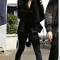 Ashley leaving a restaurant in Beverly Hills-paparazzi grudzień 2007