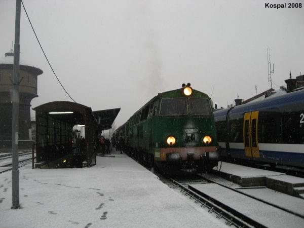 06.01.2008 SU45-097 z pociągiem pośpiesznym Kopernik z W-WA WSCH skończył bieg.